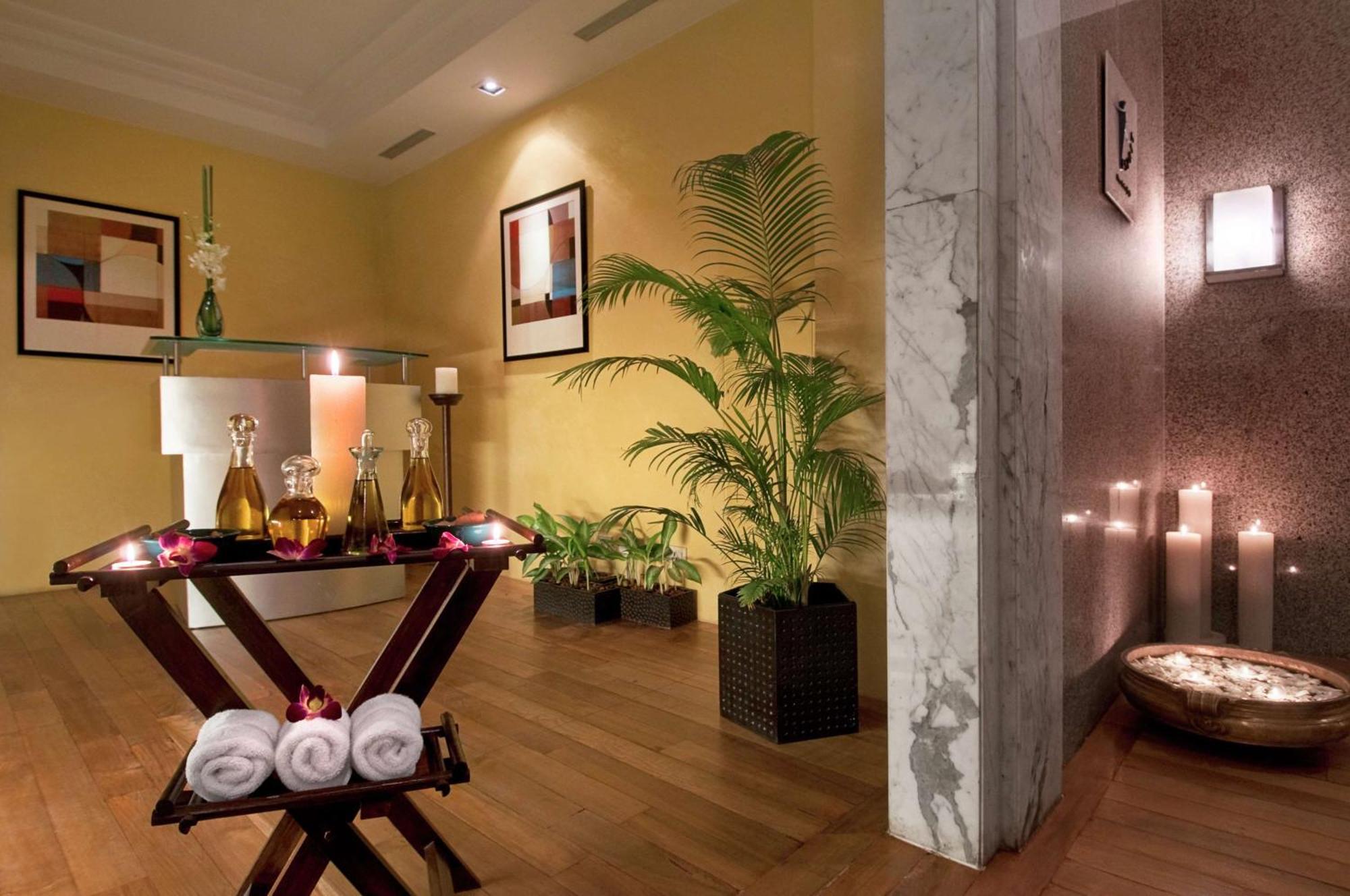 ฮิลตัน มุมไบ อินเตอร์เนชั่นแนล แอร์พอร์ต Hotel ภายนอก รูปภาพ Spa at the Taj Mahal Palace, Mumbai