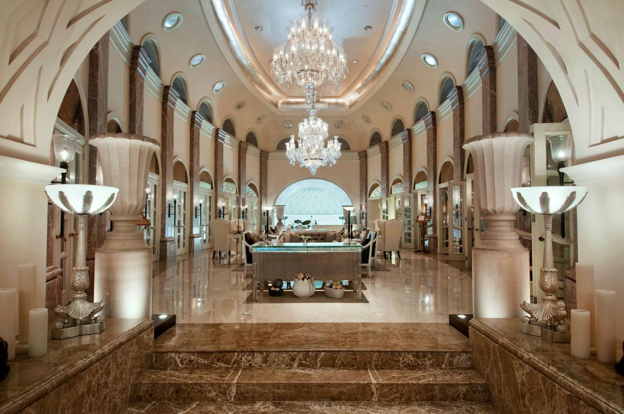 ฮิลตัน มุมไบ อินเตอร์เนชั่นแนล แอร์พอร์ต Hotel ภายนอก รูปภาพ The lobby of the hotel