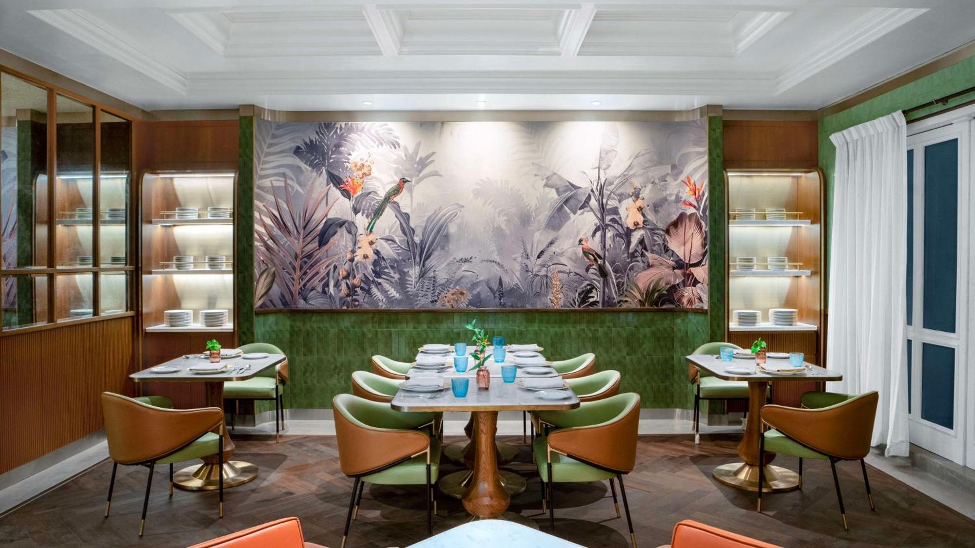 ฮิลตัน มุมไบ อินเตอร์เนชั่นแนล แอร์พอร์ต Hotel ภายนอก รูปภาพ The interior of the restaurant